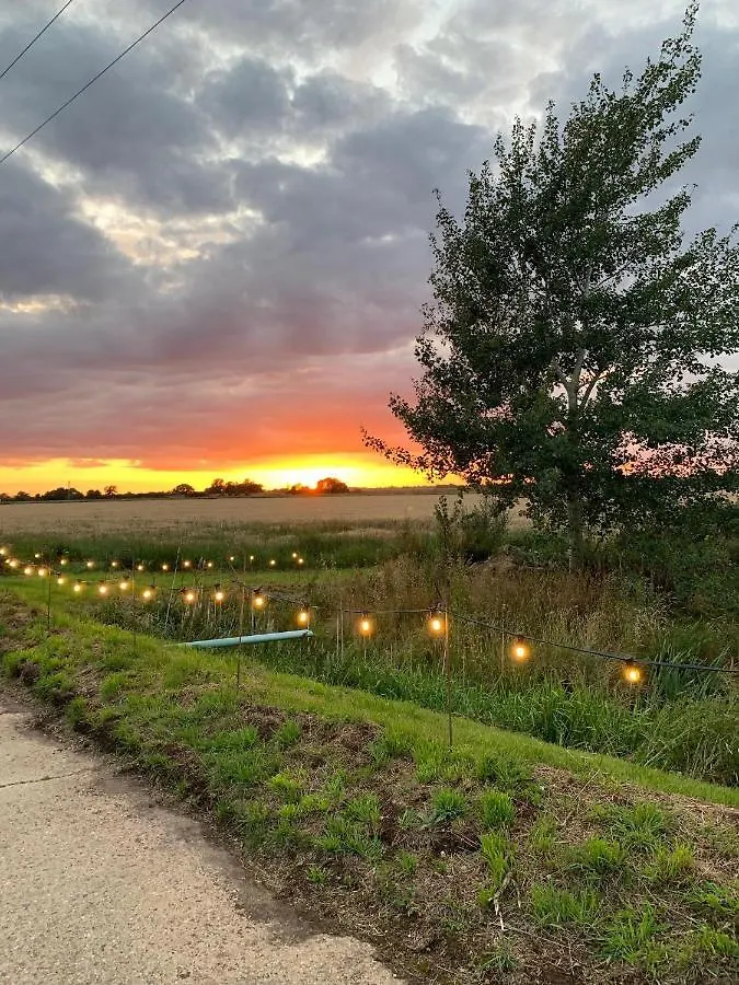 Farm stay Fenland Retreats At Willow Grange Farm Cambridge